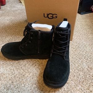 Black Ugg boots